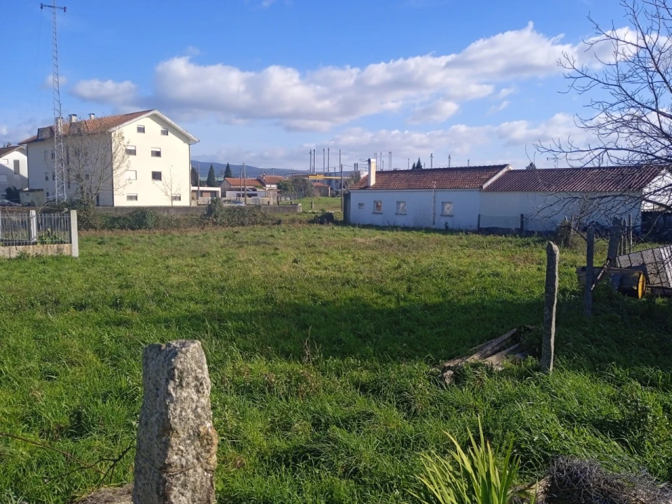 Moradia T3 para Venda em Campos e Vila Meã Foto 4