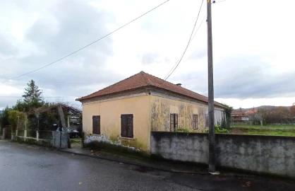 Moradia T3 para Venda em Campos e Vila Meã