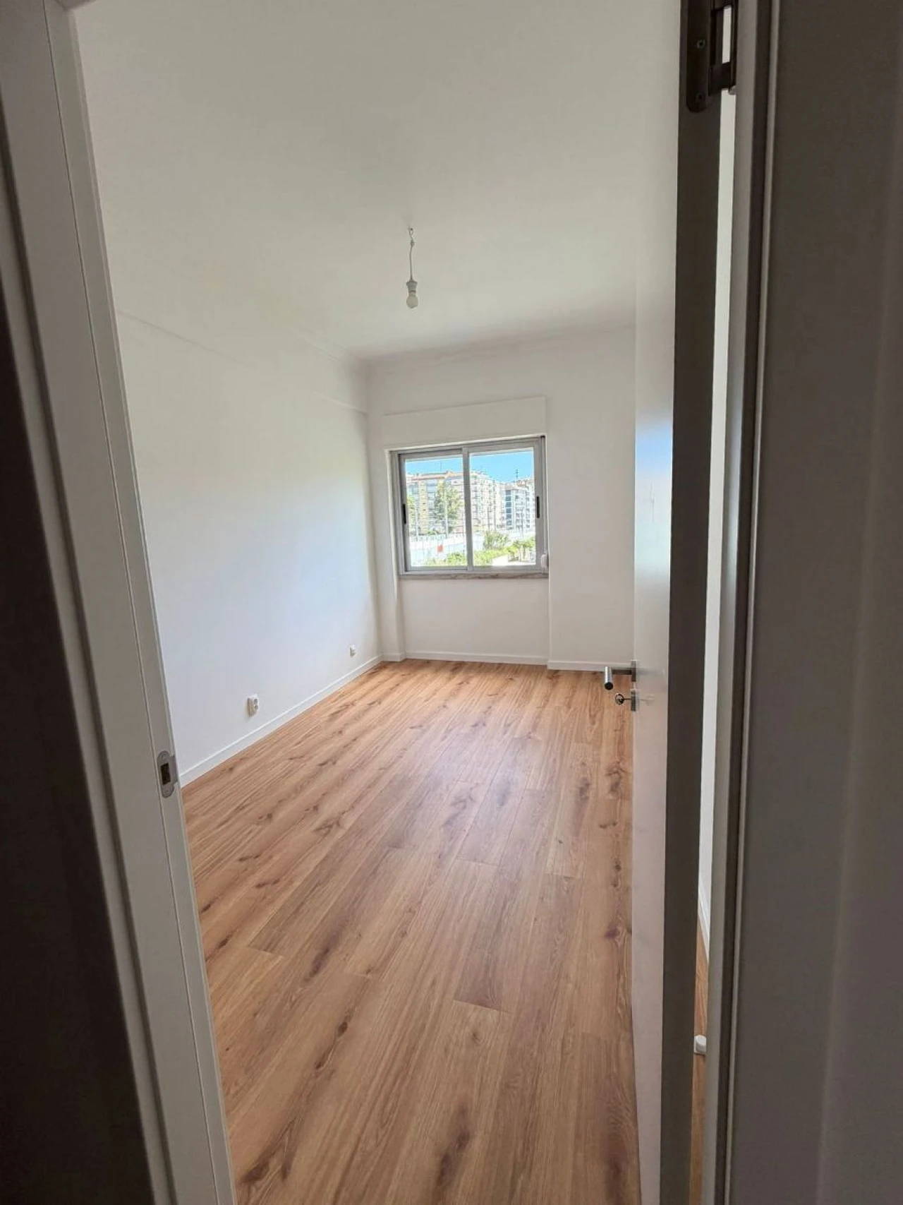 Apartamento T2 para Arrendamento em Agualva e Mira-Sintra Foto 5