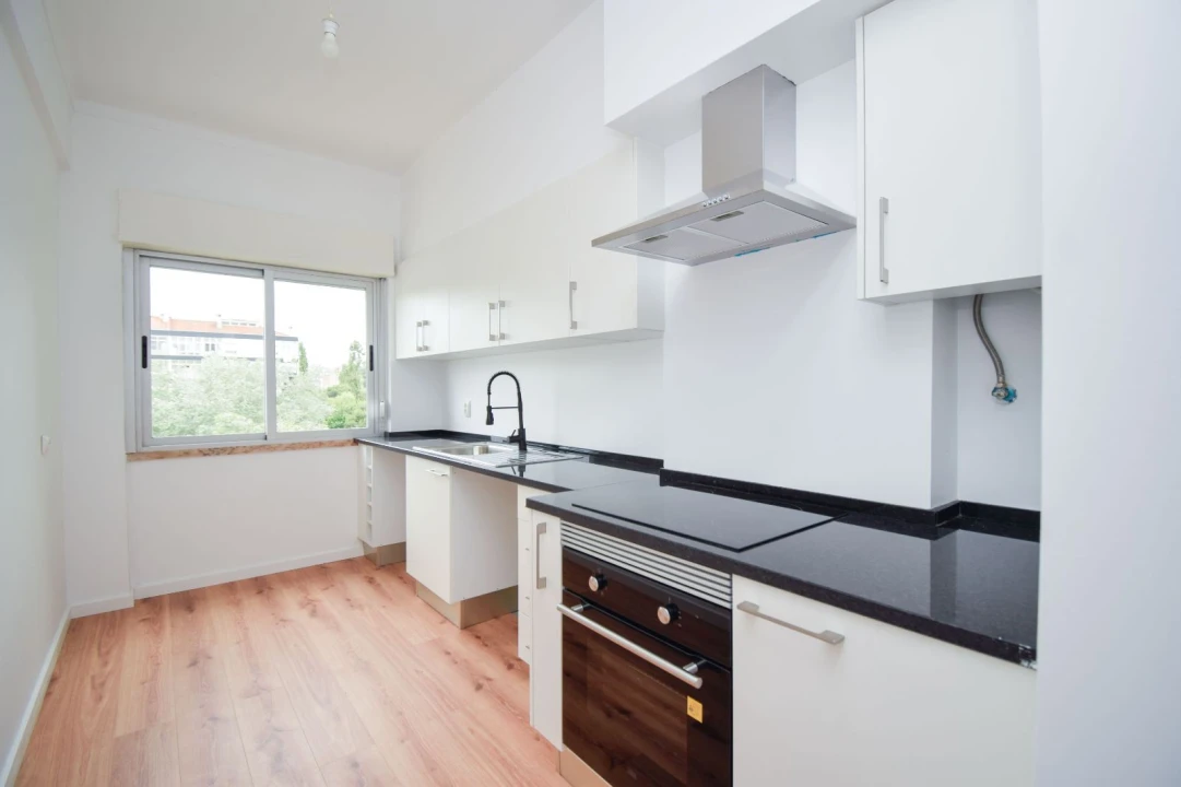 Apartamento T2 para Arrendamento em Agualva e Mira-Sintra Foto 1