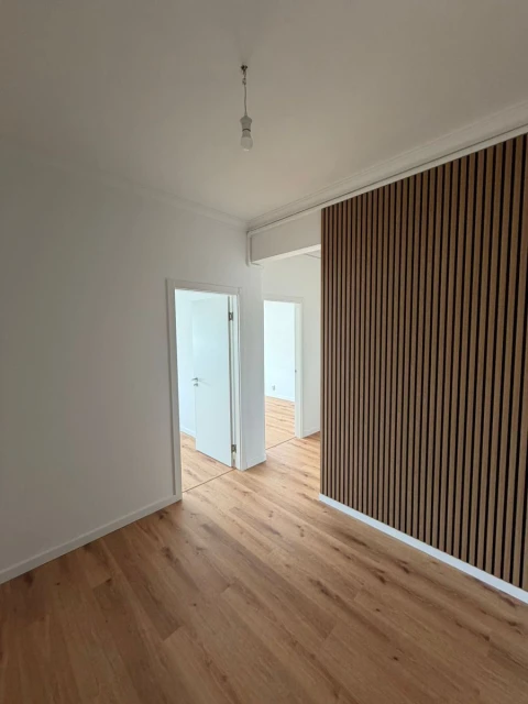 Apartamento T2 para Arrendamento em Agualva e Mira-Sintra