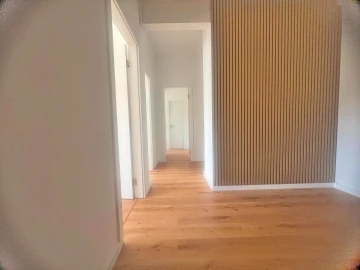 Apartamento T2 para Arrendamento em Agualva e Mira-Sintra