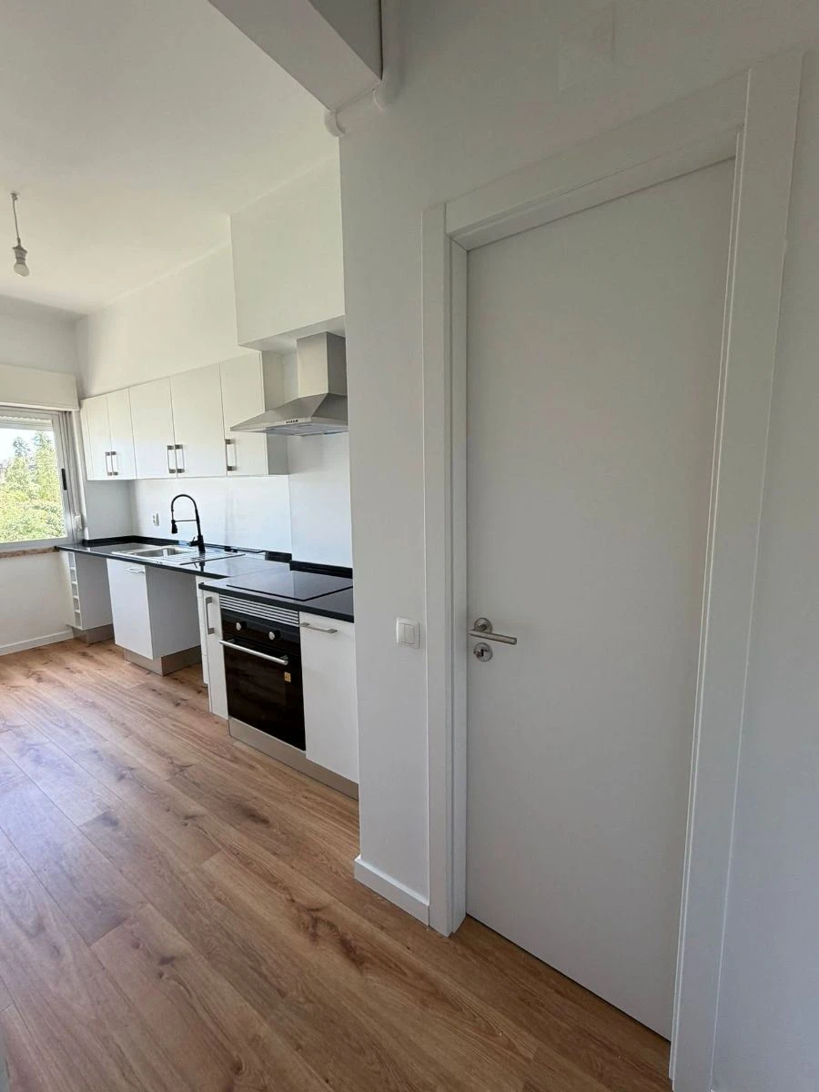 Apartamento T2 para Arrendamento em Agualva e Mira-Sintra Foto 11