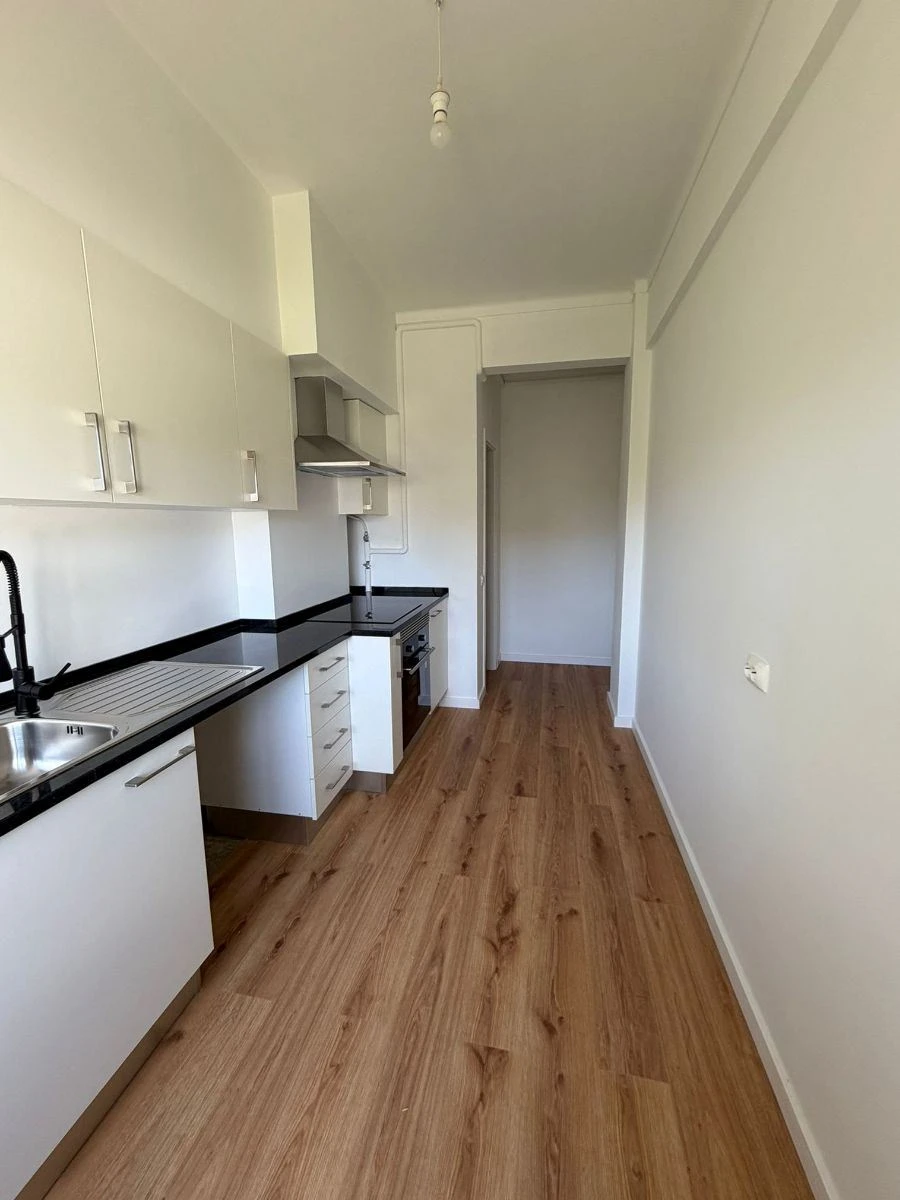 Apartamento T2 para Arrendamento em Agualva e Mira-Sintra Foto 12