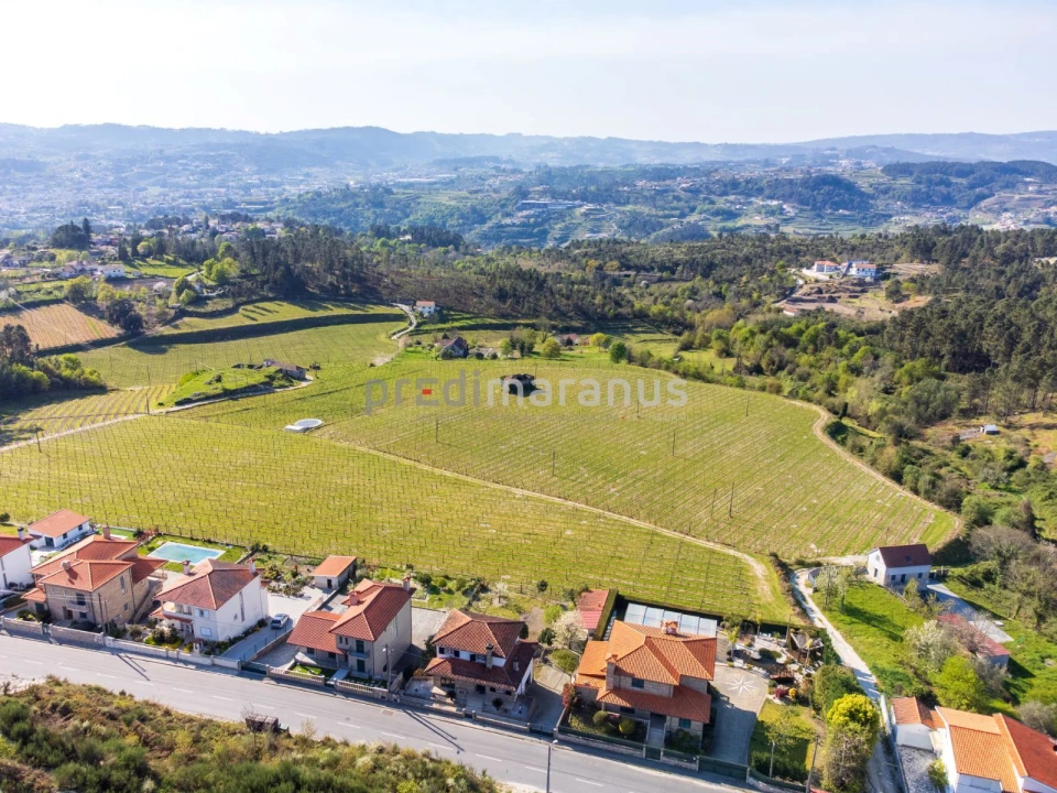 Quinta T3 para Venda em Lufrei Foto 1