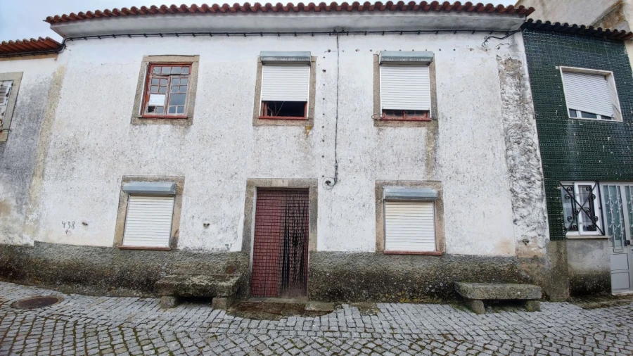 Moradia T3 para Venda em Mata de Lobos Foto 16