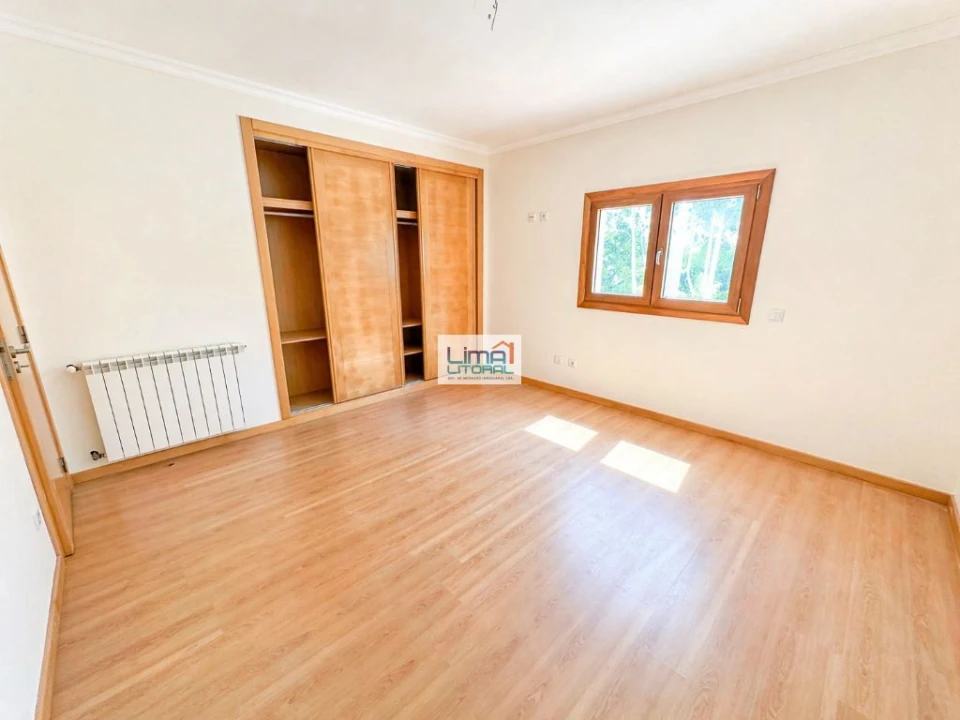 Moradia T5 para Venda em Porto de Mós - São João Baptista e São Pedro Foto 20