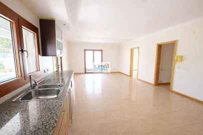 Moradia T5 para Venda em Porto de Mós - São João Baptista e São Pedro