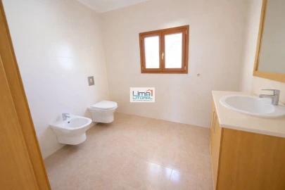 Moradia T5 para Venda em Porto de Mós - São João Baptista e São Pedro