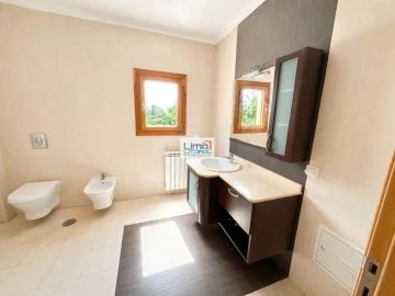 Moradia T5 para Venda em Porto de Mós - São João Baptista e São Pedro