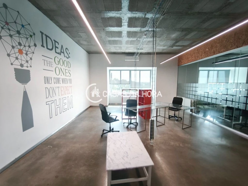 Escritório para Arrendamento em Rio de Mouro Foto 3