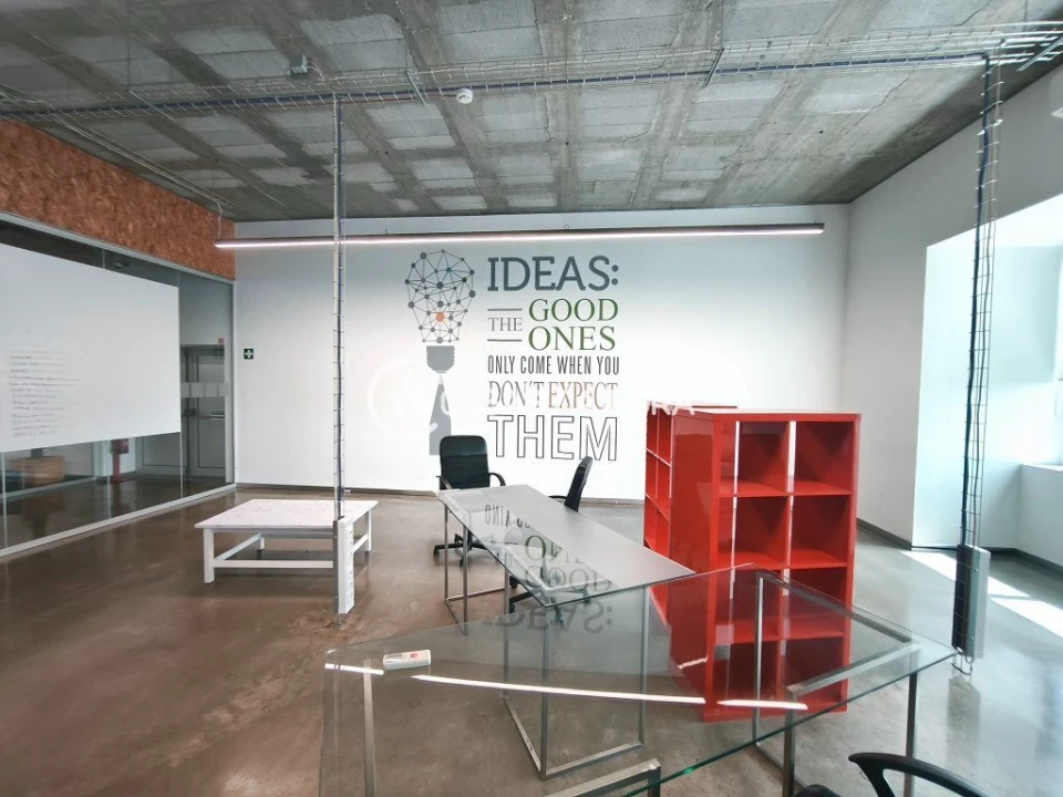 Escritório para Arrendamento em Rio de Mouro Foto 8