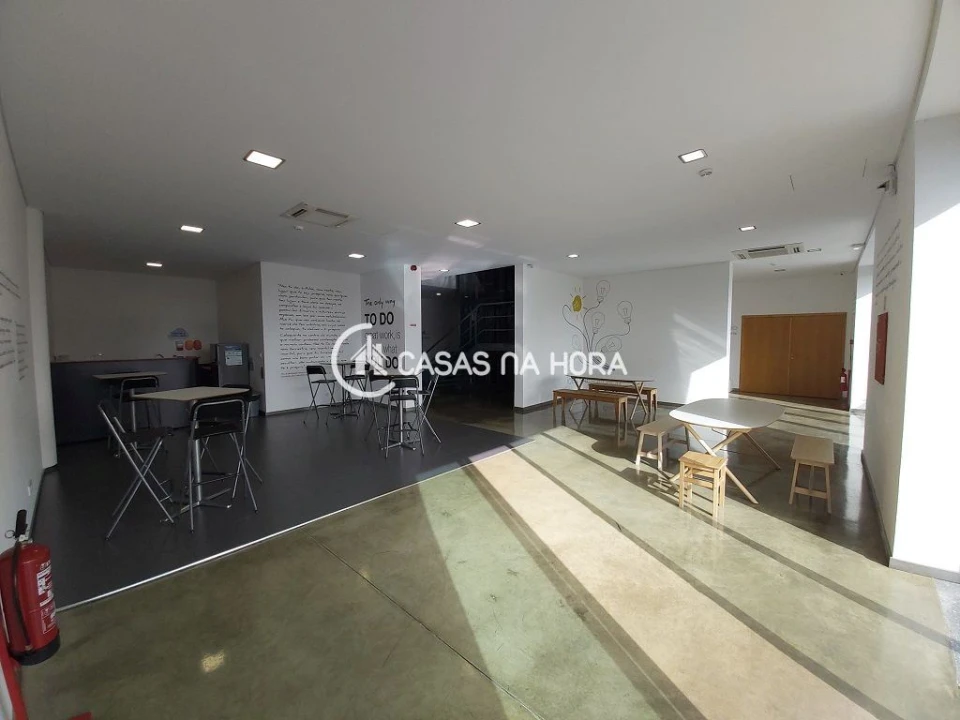 Escritório para Arrendamento em Rio de Mouro Foto 14