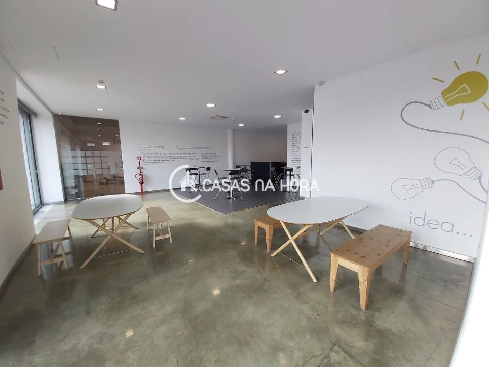 Escritório para Arrendamento em Rio de Mouro Foto 17