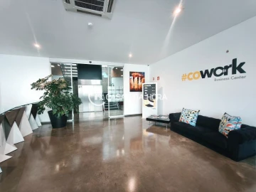 Escritório para Arrendamento em Rio de Mouro