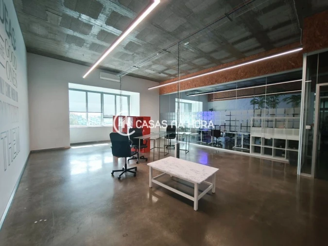 Escritório para Arrendamento em Rio de Mouro Foto 2