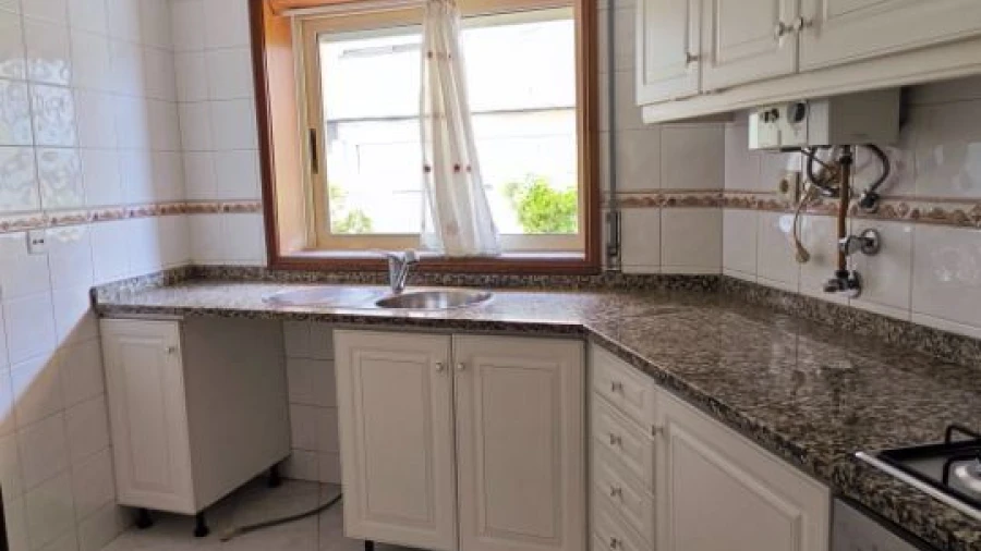 Apartamento T1 para Arrendamento em Santa Marinha e São Pedro da Afurada