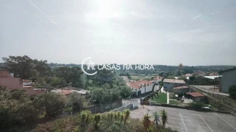 Escritório para Arrendamento em Rio de Mouro