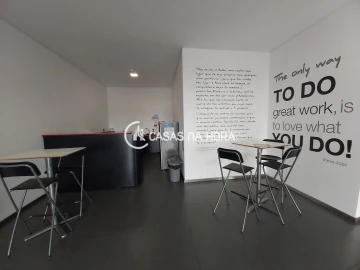 Escritório para Arrendamento em Rio de Mouro