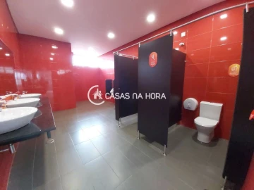 Escritório para Arrendamento em Rio de Mouro