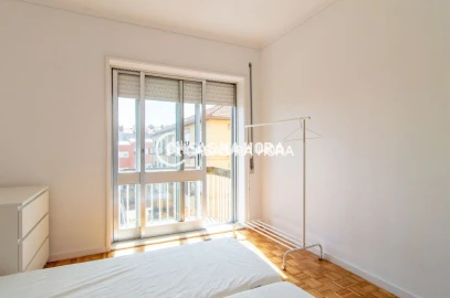 Apartamento T3 para Arrendamento em Santa Marinha e São Pedro da Afurada