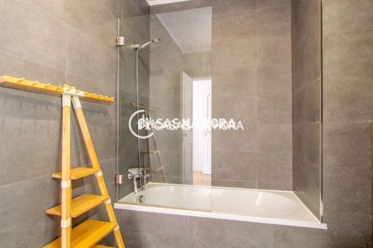 Apartamento T3 para Arrendamento em Santa Marinha e São Pedro da Afurada Foto 6