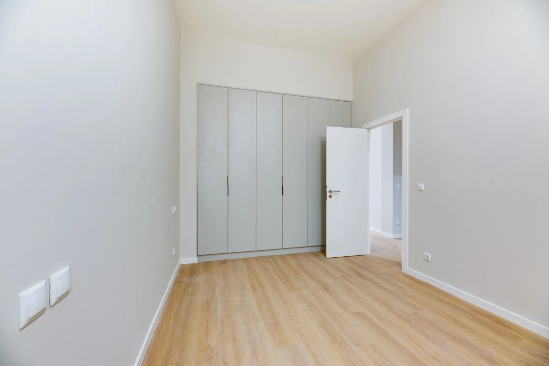 Apartamento T0 para Venda em Carcavelos e Parede Foto 3