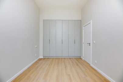 Apartamento T0 para Venda em Carcavelos e Parede