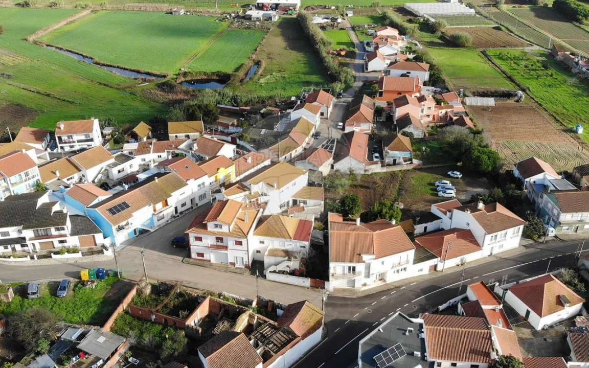 Terreno P/ Prédio para Venda em A dos Cunhados e Maceira Foto 12
