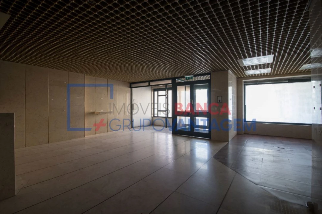 Loja para Venda em A dos Cunhados e Maceira Foto 25