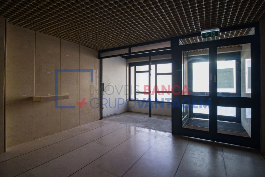 Loja para Venda em A dos Cunhados e Maceira Foto 26