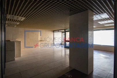 Loja para Venda em A dos Cunhados e Maceira