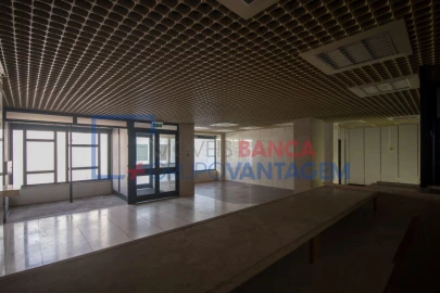 Loja para Venda em A dos Cunhados e Maceira