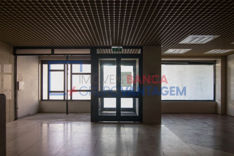 Loja para Venda em A dos Cunhados e Maceira Foto 5