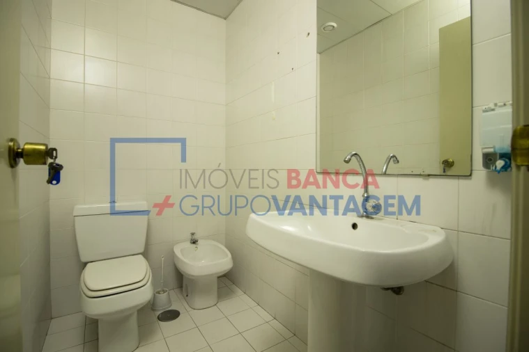 Loja para Venda em A dos Cunhados e Maceira Foto 24