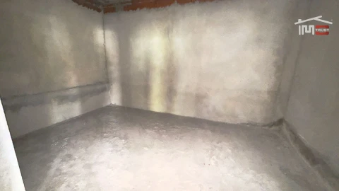 Loja para Venda em Camarate, Unhos e Apelação