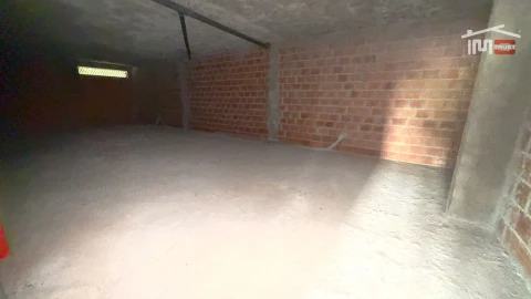 Loja para Venda em Camarate, Unhos e Apelação