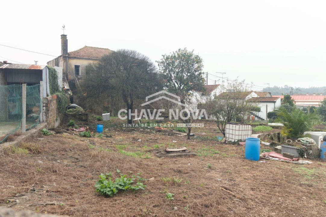 Moradia T5 para Venda em Paços de Brandão Foto 6