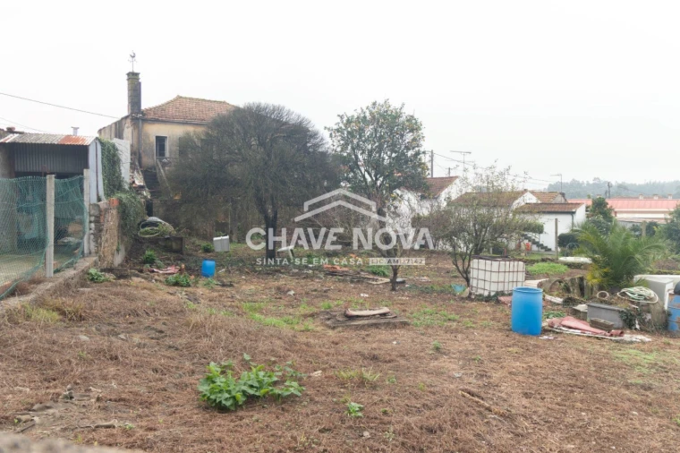 Moradia T5 para Venda em Paços de Brandão Foto 6