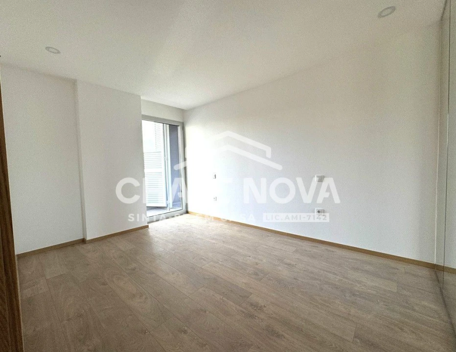 Apartamento T1 para Arrendamento em Ramalde Foto 5