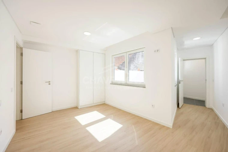 Prédio para Venda em Ílhavo (São Salvador) Foto 16