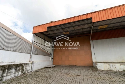 Armazém para Venda em Santa Maria de Lamas