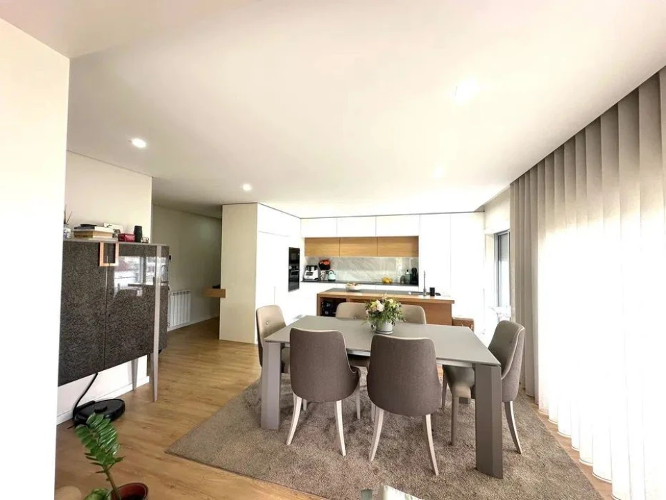 Apartamento T3 para Venda em Valongo Foto 5