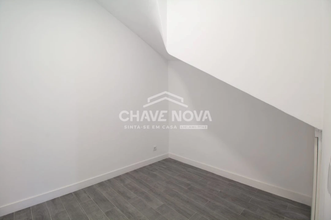 Moradia T3 para Venda em Campanhã Foto 21