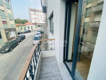 Moradia T3 para Venda em Campanhã