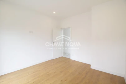 Moradia T3 para Venda em Campanhã