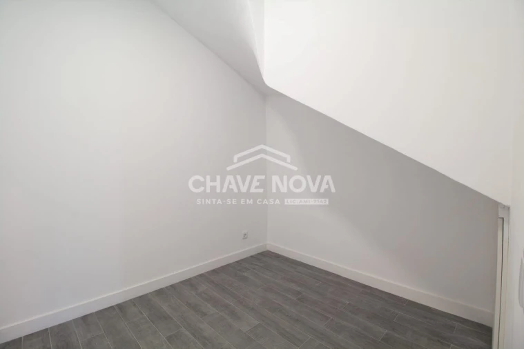 Moradia T3 para Venda em Campanhã Foto 21