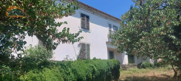 Moradia T11 para Venda em Vinhais