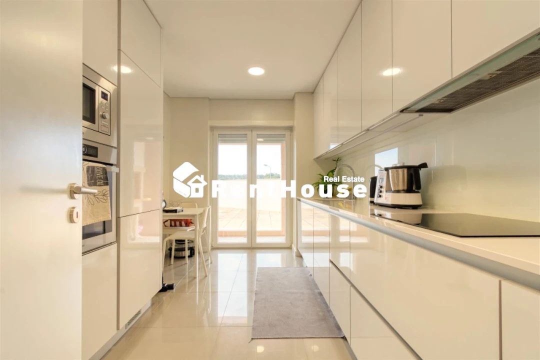 Apartamento T2 para Venda em Tavarede Foto 2