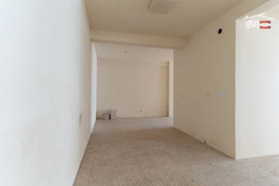 Loja para Arrendamento em Nossa Senhora da Piedade